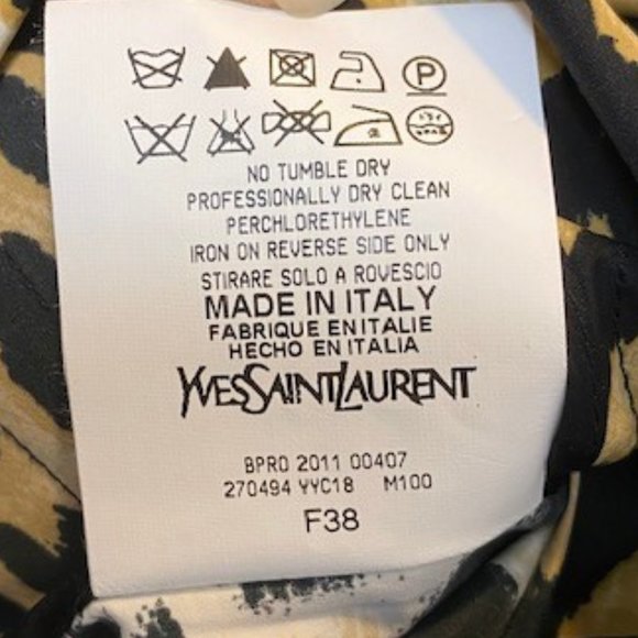 Yves Saint Laurent: Jacket with belt and bag - Picture 8 of 14